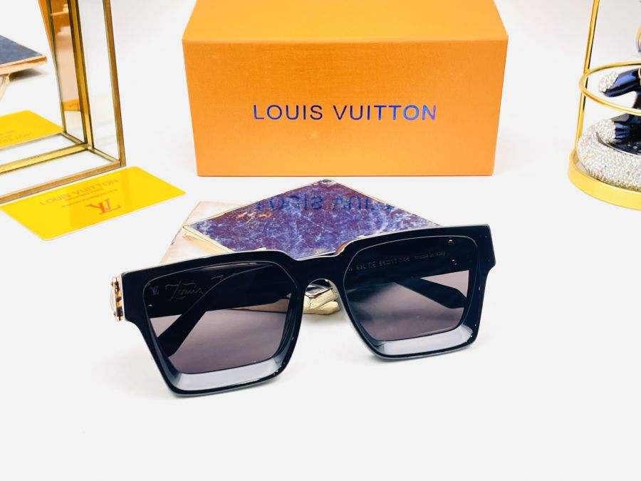 Louis Vuitton - z2187w